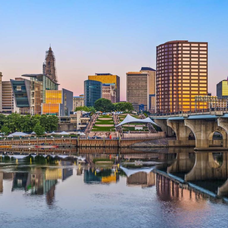 Connecticut city by the water