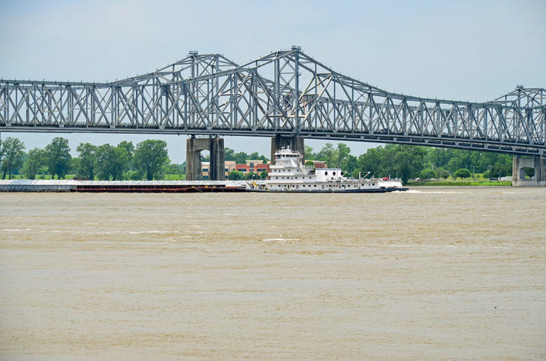 Bridge over the Mississippi river