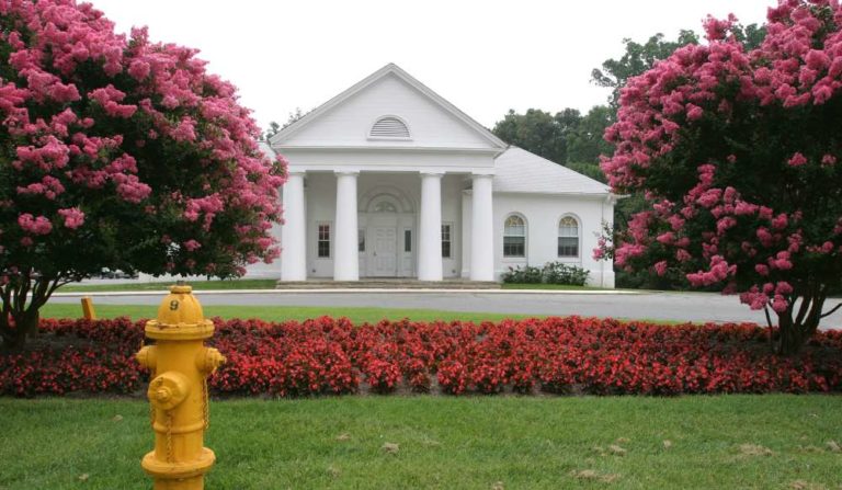 Buildings & Gardens in Arlington Cemetery