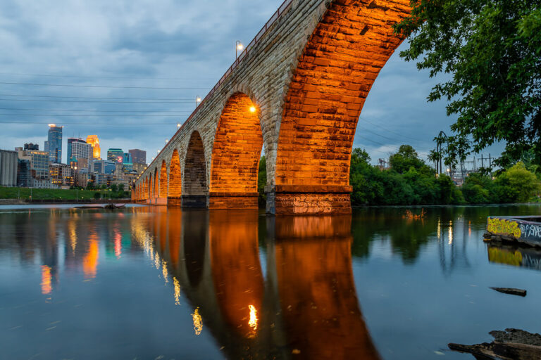 A bridge in Minneapolis, MN