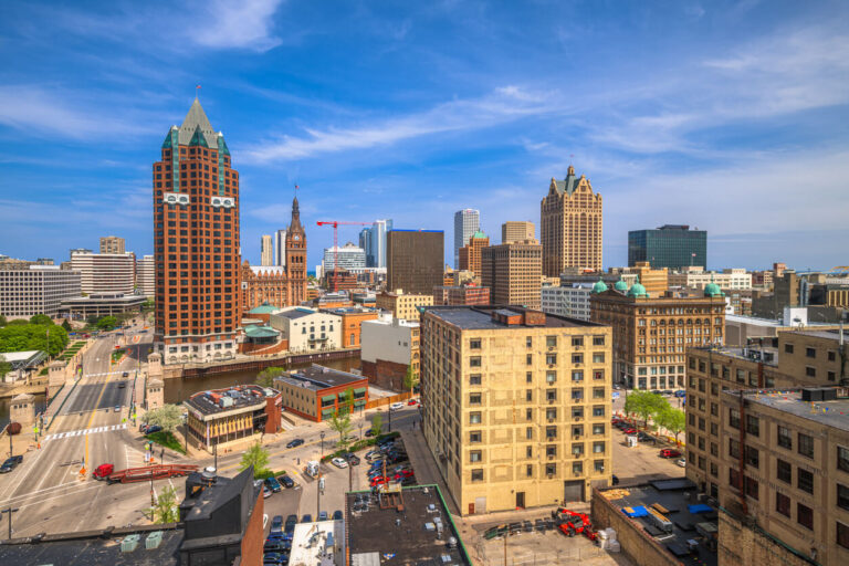 Photo of the buildings in Milwaukee, WI