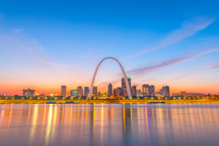 The Arch by the water in St. Louis, MO