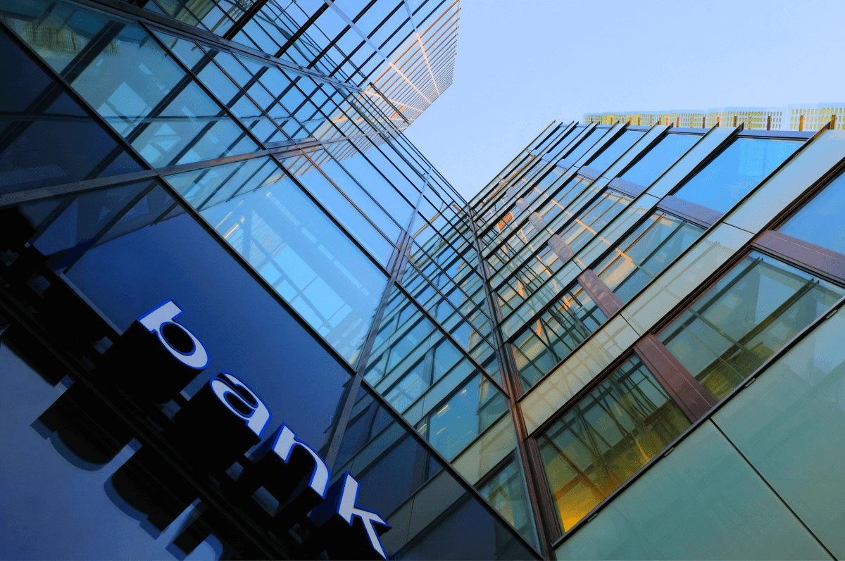 Financial Institutions Named in Cash Sweep Lawsuits background image